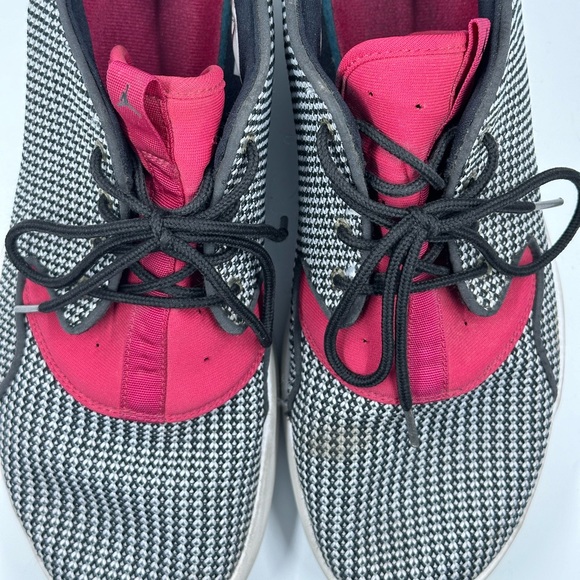Jordan Eclipse GG 724356-017 Black/BRLLNT  Size 9Y‎ - Picture 1 of 9